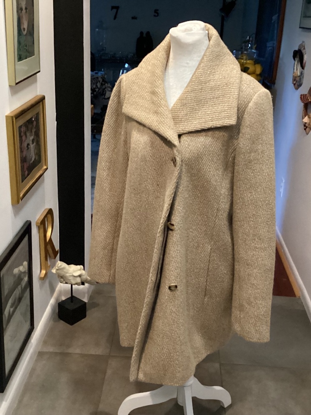 Ann Taylor vintage style coat, soft, beige, MUST HAVE FOR FALL 💃💃💃💃💃large